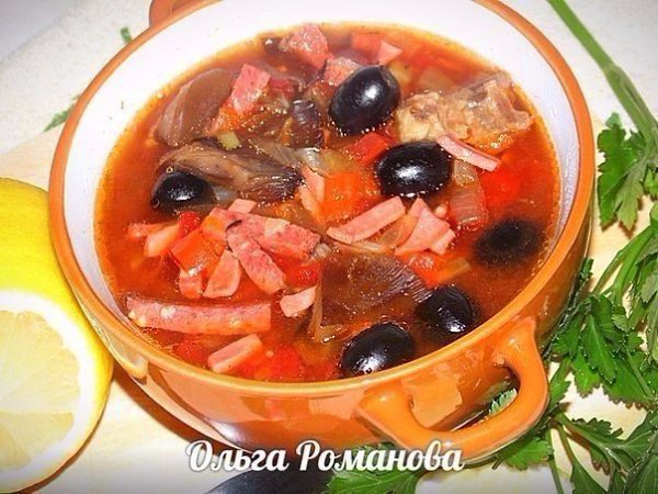Подборка первых блюд.1. Ароматный супчик с копчёной курицей и плавленным сыркомИнгредиенты:копчёный ... - 6