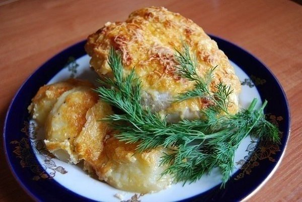 Диетическая куриная грудка понравится всем, кто соблюдает диету, ведь она обладает нежным, ...