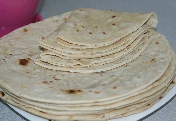 Лаваш .Я очень люблю ЛАВАШ. Но в магазине он не очень вкусный, долго искала рецепт, вот наконец то ...