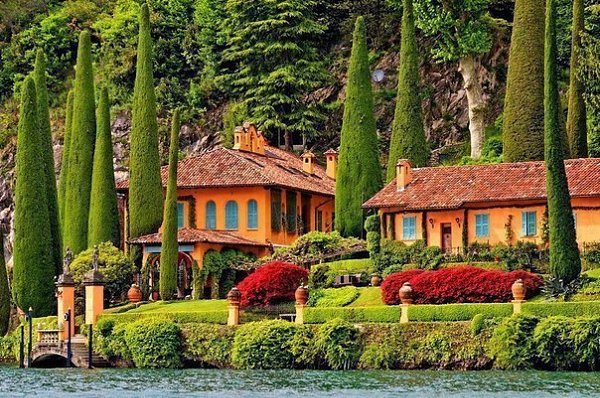 ����� Como, ������