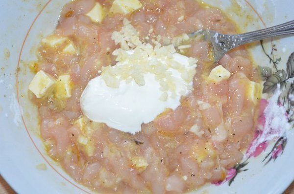 Рецепт куриных котлет в духовке.Наверно все очень любят рубленные куриные котлеты. Но их приходится ... - 5
