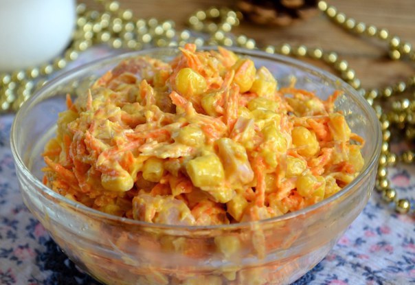 Салат с корейской морковкой и копченой курицей. Ингредиенты: Морковь по-корейски — 400 Грамм ...