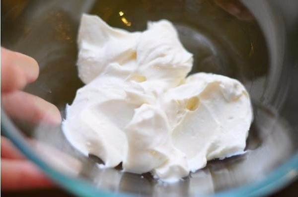 Простой в приготовлении и вкусный чизкейк.Ингредиенты:Песочное печенье — 150 г Сливочное масло — 70 ... - 4