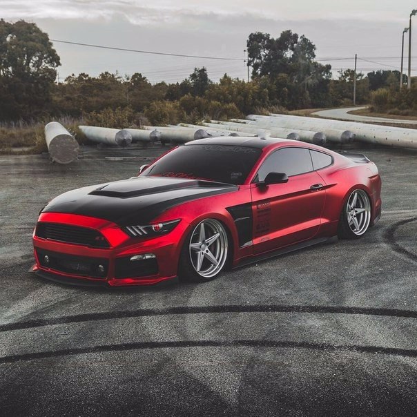 Ford Mustang Roush