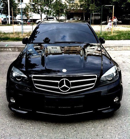 Mercedes-Benz C63 AMG