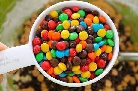 ОВСЯНОЕ ПЕЧЕНЬЕ С M&Ms. ИНГРЕДИЕНТЫ: 200 г овсяных хлопьев 100 г сливочного масла 200 г сахара 150 г ... - 2