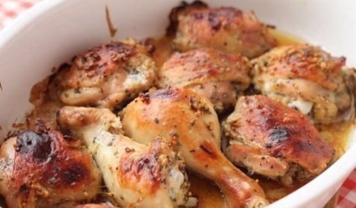 Курочка в соево-медовом маринаде.Ингредиенты:Куриные ножки, бедра 8-9шт (1кг);Соевый соус 1 столовая ...