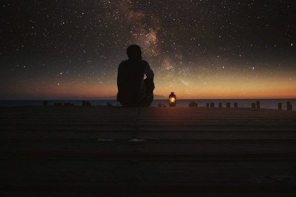 Я все равно ни о чем не жалею - хотя бы потому, что это бессмысленно. Макс Фрай