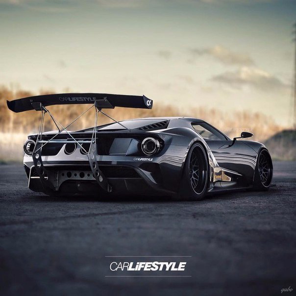Ford GT