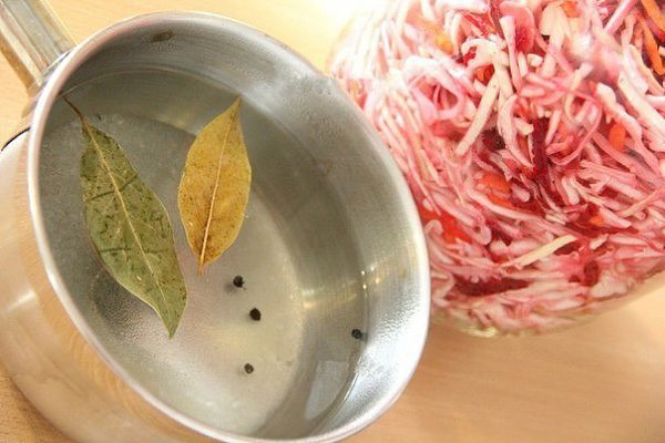 Рецепт приготовления маринованной капусты со свеклой. Хочу поделиться рецептом приготовления ... - 4