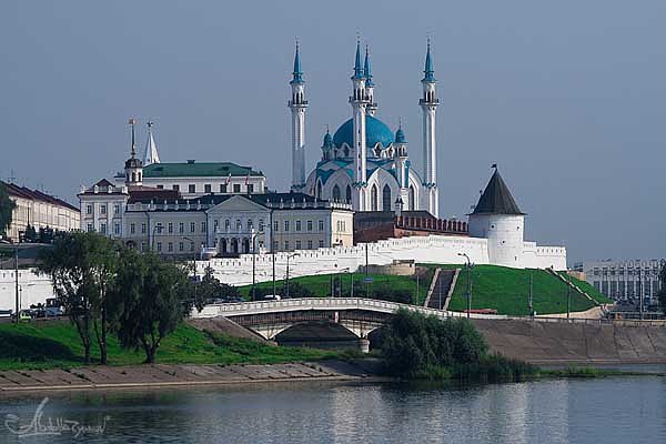 Казанский кремль и мечеть Кул-Шариф.Казань, республика ТатарстанКазанский кремль — историческое ... - 2