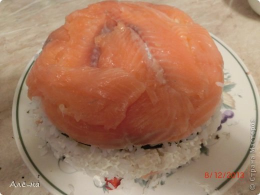 Суши - торт.Смотрится очень празднично и необычно!!!Продукты подойдут все , которые необходимы и для ... - 8