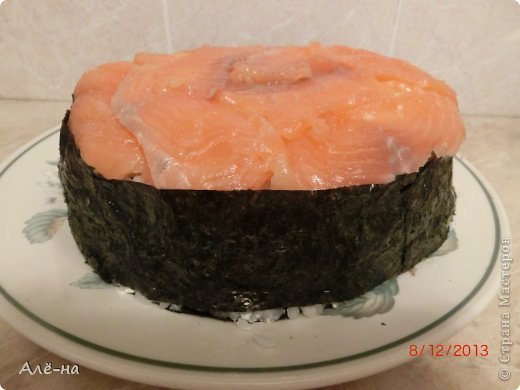 Суши - торт.Смотрится очень празднично и необычно!!!Продукты подойдут все , которые необходимы и для ... - 9