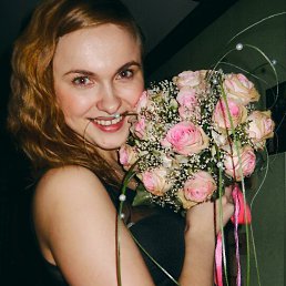 Viktoriya, 32 , 