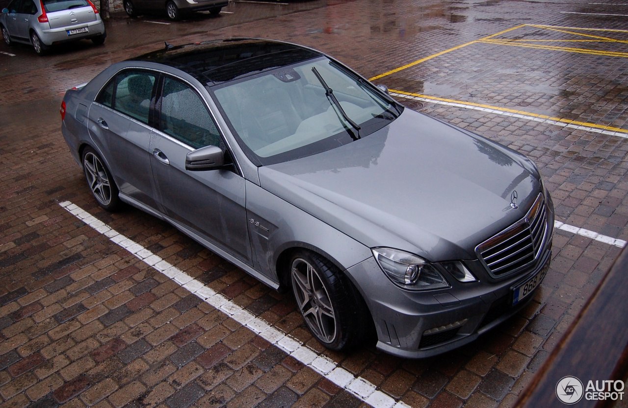 Mercedes-Benz - 17  2016  15:09