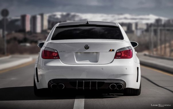 M5 (E60) - 3