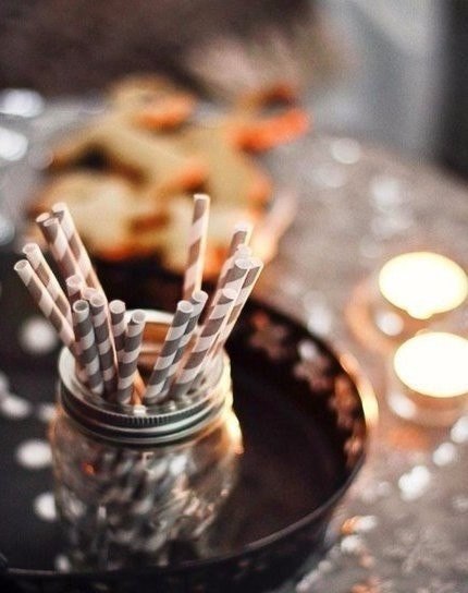 С каждой минутой Новый год к нам все ближе. Уже скоро мы сможем загадать самое заветное желание и ... - 7