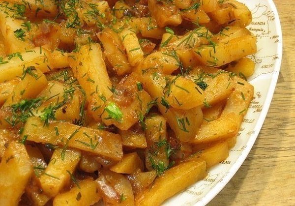 Вкусная картошка в мультиварке на режиме “Выпечка”. Продолжаю наслаждаться таким удобным кухонным ...
