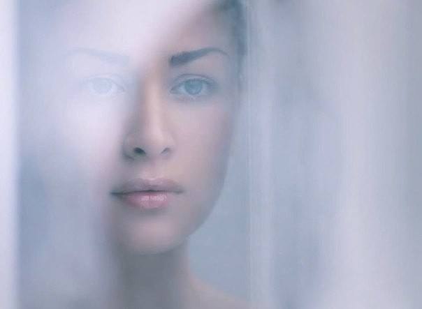 Р. Лицо — свет. И оно, действительно, загорается и гаснет .М.Цветаева.