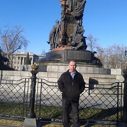 Alex, 59, 