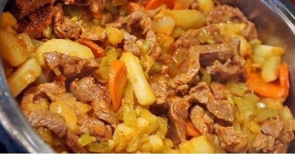 Очень вкусное мясное азу. Ингредиенты: Мясо говядина, свинина и даже курица (любое) 150 гр. огурца ...