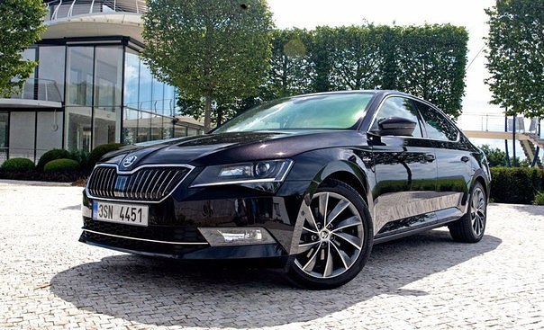 koda Superb - 3