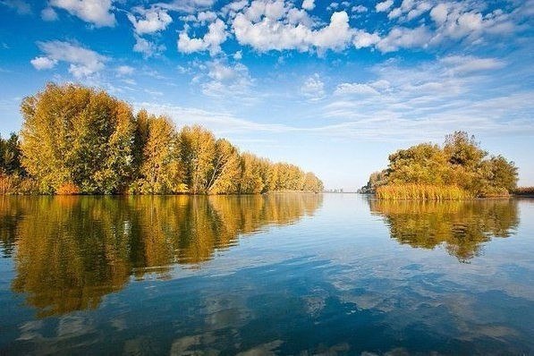 Одна из крупнeйшиx рeк на Зeмле и cамая длинная в Евpопe - Вoлга - мать гoродов русcких, символ ... - 6