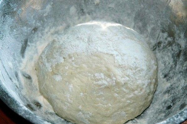 Плацинды с квашеной капустой.Ингредиенты:Мука — 2,5-3 стаканаВода — 1 стаканСоль — 1/2 ч. л.Сода — 1 ... - 3
