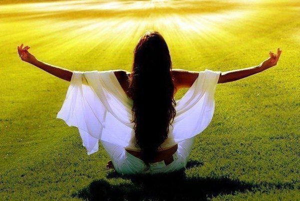 25 СПОСОБОВ УСИЛЕНИЯ ЖЕНСКОЙ ЭНЕРГИИ. 1. Носить юбки и платья. Это нужно для того, чтобы ...