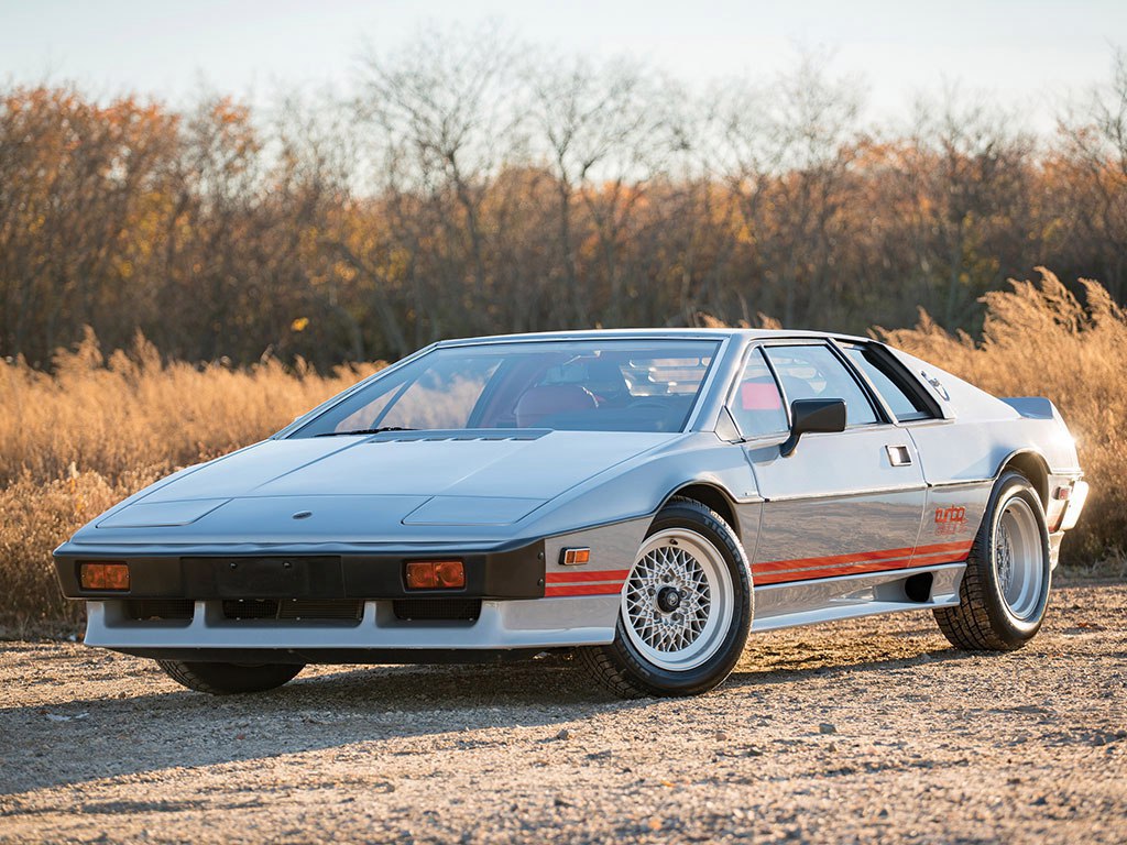 Lotus Esprit Type 82