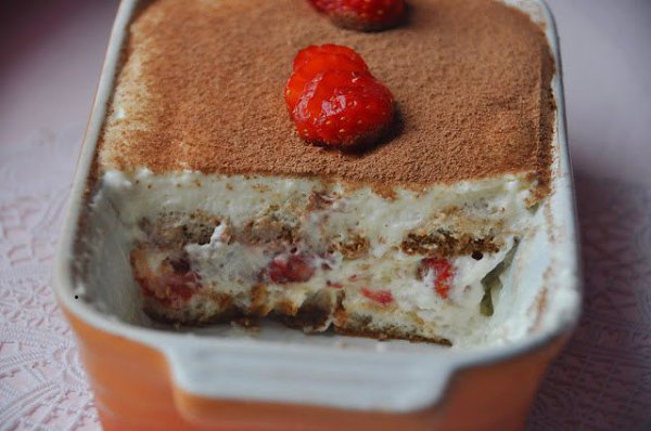 Клубничный тирамису.Клубничный тирамису — вкусный рецепт для вас. Ингредиенты Клубника –200 г, банан ... - 2
