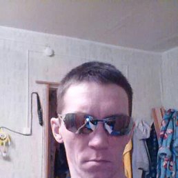 Denis, �����-��������, 44 ����