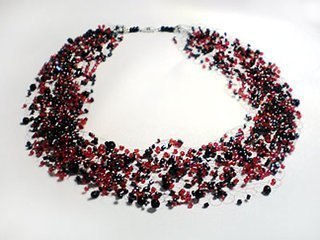 Воздушное колье, связанное крючком из бисера и камней. Для него вам понадобятся следующие материалы: ... - 6