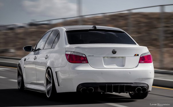M5 (E60) - 5