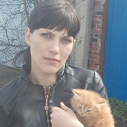 Oksana, 32, 
