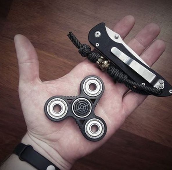    .     !Spinner    ... - 4