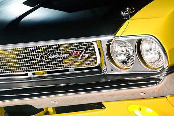1970 Dodge Challenger R/T - 4