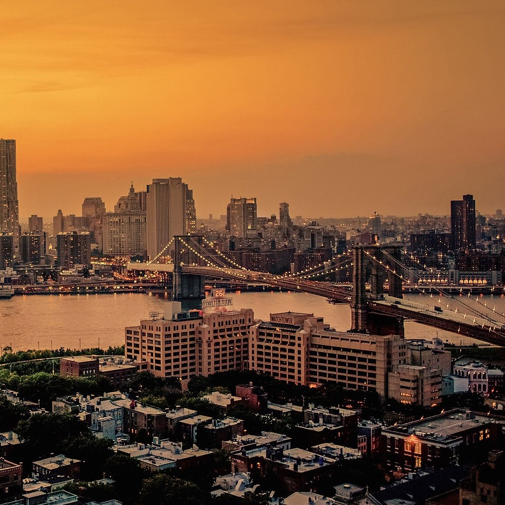 Мечта никогда не бывает слишком далёкой или грандиозной. Если можешь представить, можешь и сделать. - 6