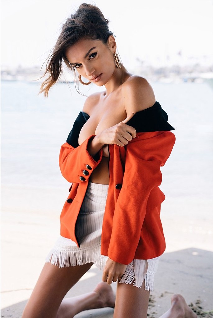  Gabrielle Caunesil
