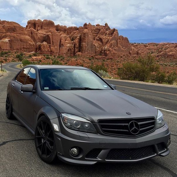 Mercedes-Benz C63 AMG