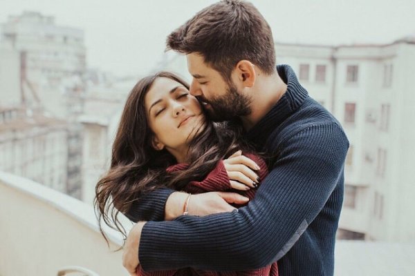 Я нашла мужчину без которого жить не.смогу и сейчас я понимаю,какое это счастье
