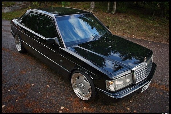 Mercedes-Benz 190E - 4