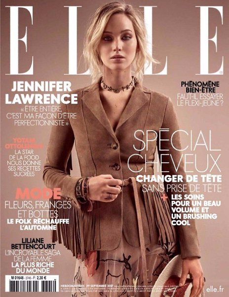      Elle .  !