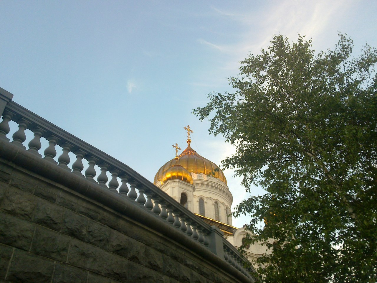 Сегодня мы живём во времена слабых мужчин. Я не говорю про всех, но к сожалению, слабых меньше не ...