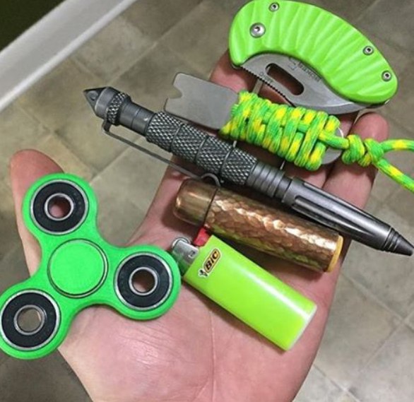    .     !Spinner    ... - 6