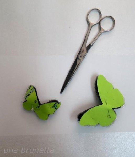 «Бабочки на твоем плече». Превращение обычной футболки в дизайнерскую вещь. - 4