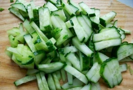 Салат с сухариками