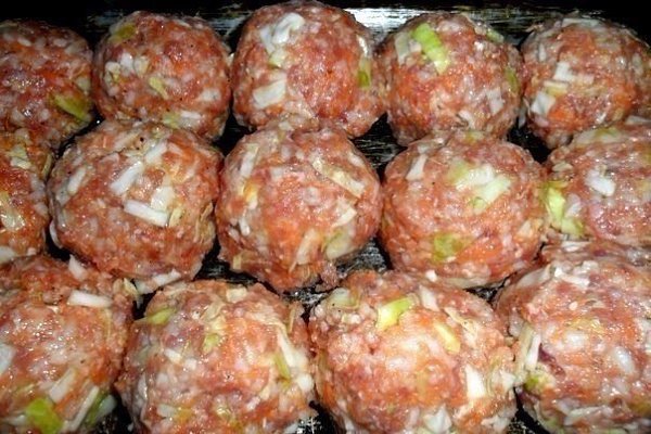 МОИ ЛЕНИВЫЕ ГОЛУБЦЫ.Ммм...сочные и ароматные!ИНГРЕДИЕНТЫ: 500 гр. фарша (у меня свинина с говядиной) ... - 5