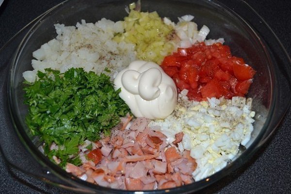 Картофель, фаршированный копченой курицей и овощами под сыром. Нам понадобится: -Картофель – 10 штук ... - 3