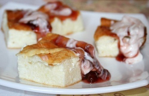 Фантастически вкусная творожная запеканка. На 100 гр - 111.43 ккал белки - 10.43 жиры - 3.60 ...